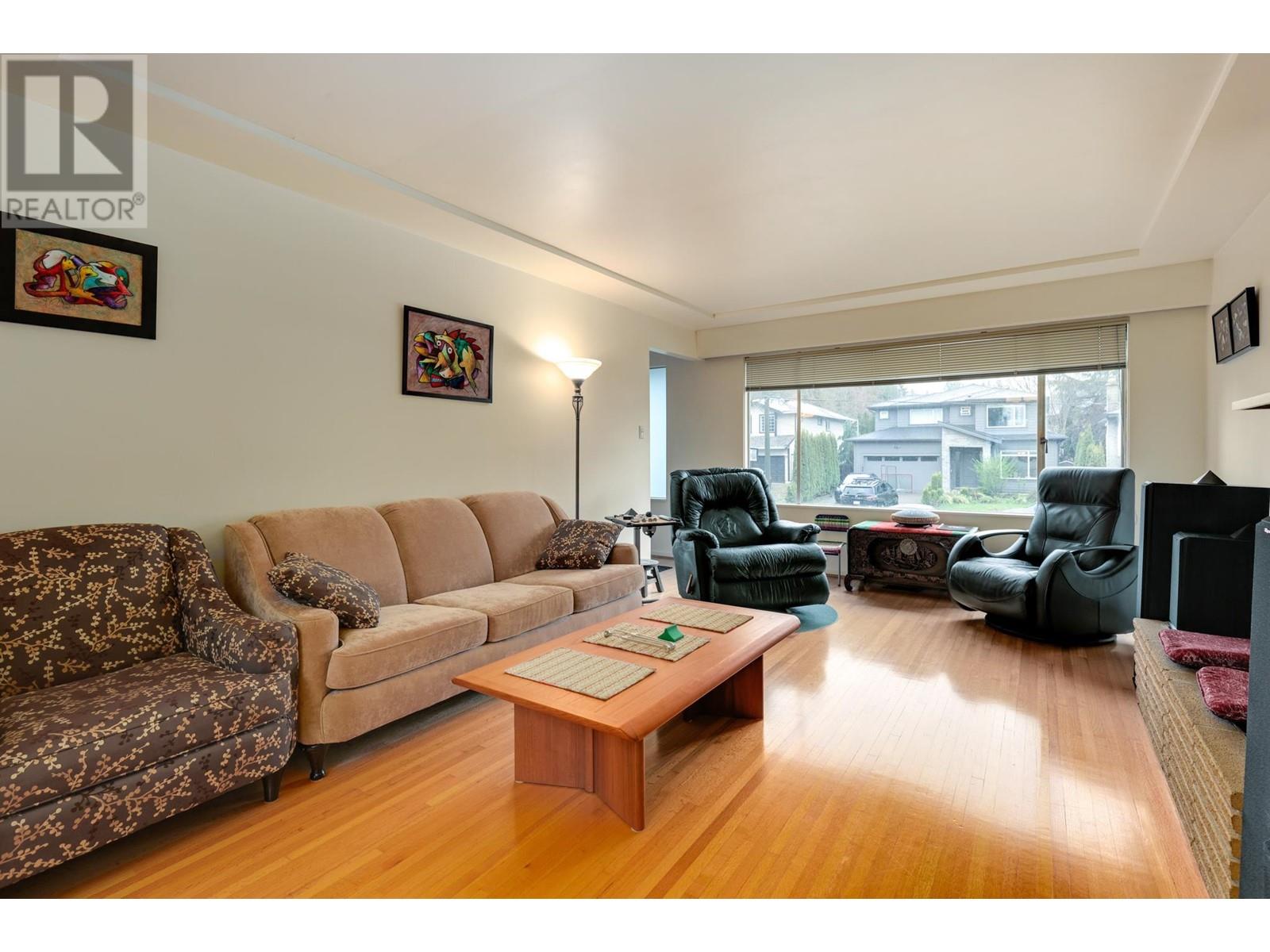 1621 Draycott Road, North Vancouver, British Columbia  V7J 1W3 - Photo 3 - R2988967