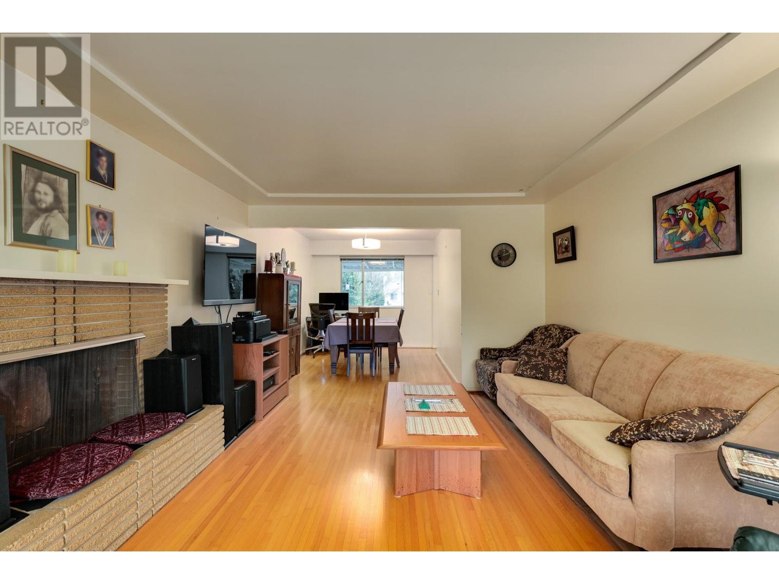 1621 Draycott Road, North Vancouver, British Columbia  V7J 1W3 - Photo 5 - R2988967