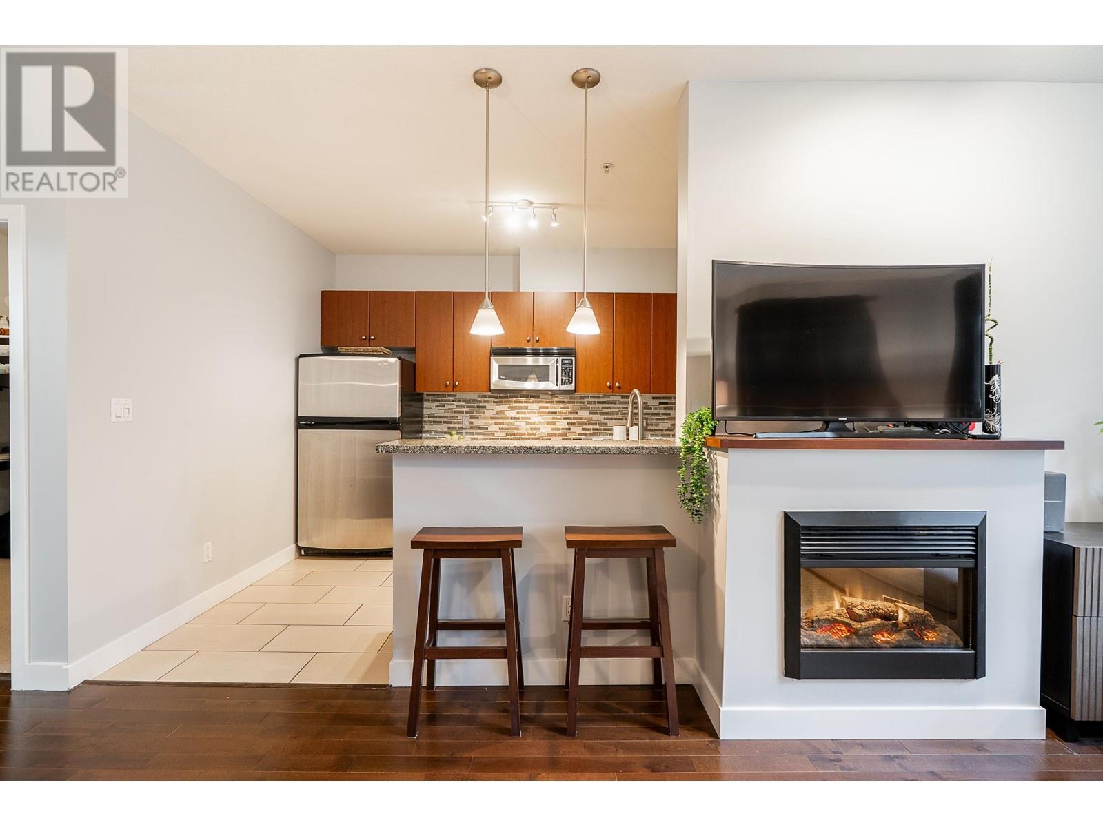 305 200 Capilano Road, Port Moody, British Columbia  V3H 5N1 - Photo 6 - R2988607