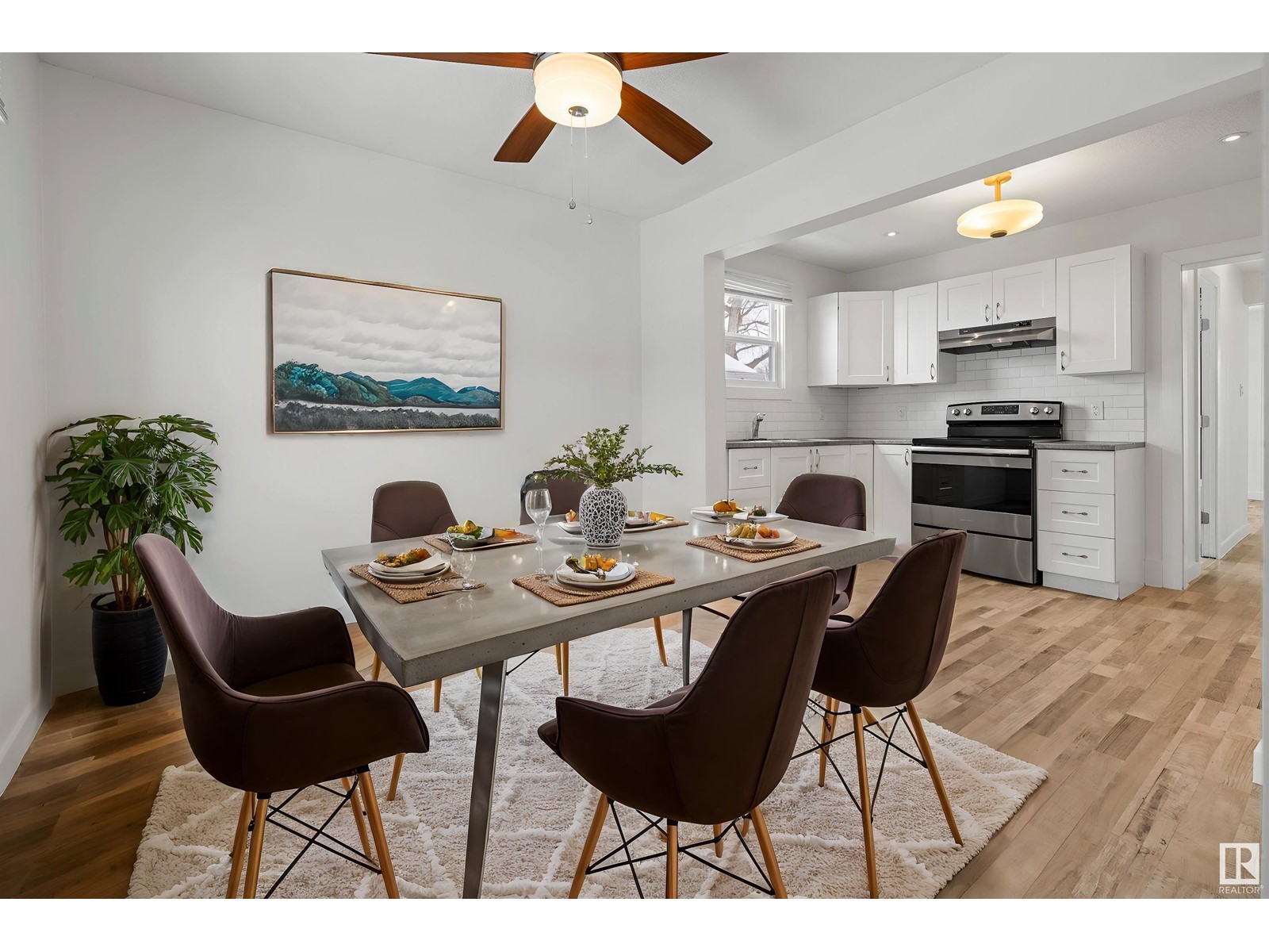 Property at 11226 51 ST NW image 3
