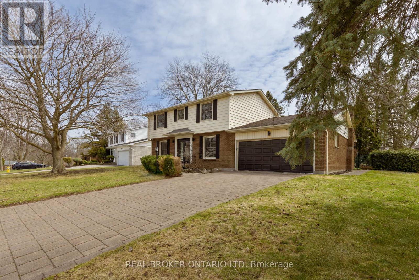 196 WYCHWOOD PARK, London North, Ontario