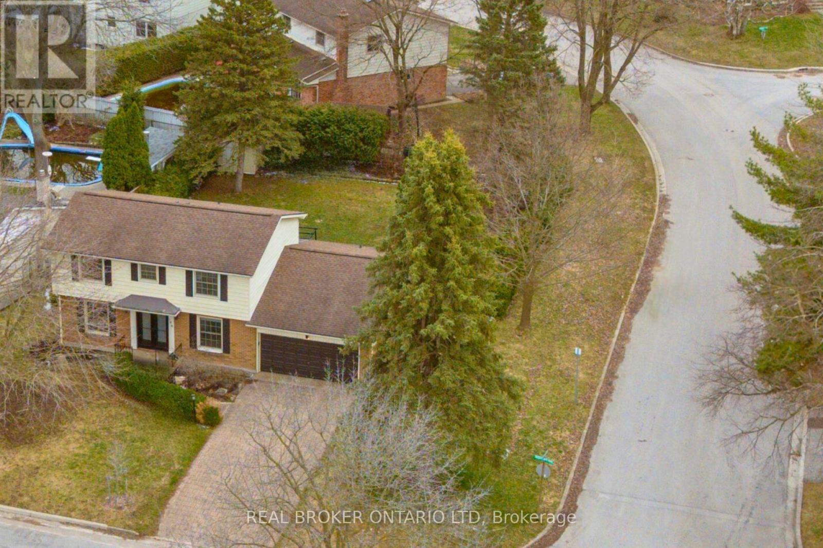 Photo 41 of 49 for 196 Wychwood Park