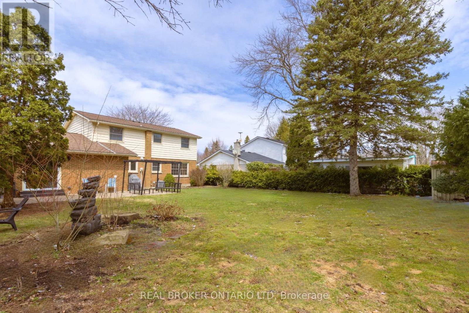 Photo 42 of 49 for 196 Wychwood Park
