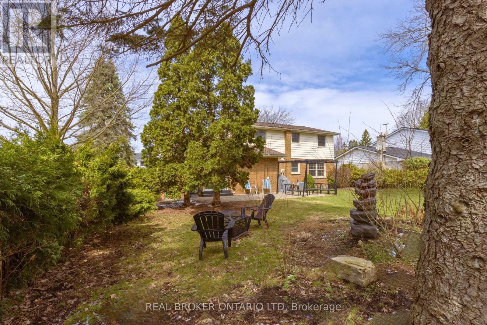 Photo 43 of 49 for 196 Wychwood Park