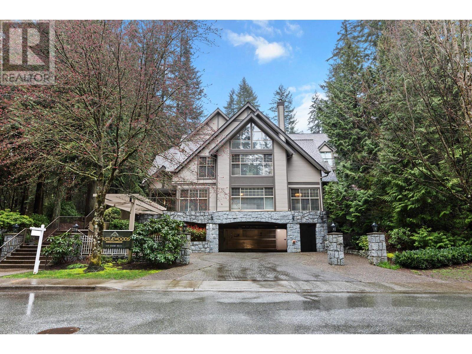 101 180 Ravine Drive, Port Moody, British Columbia  V3H 4Z3 - Photo 1 - R2988561