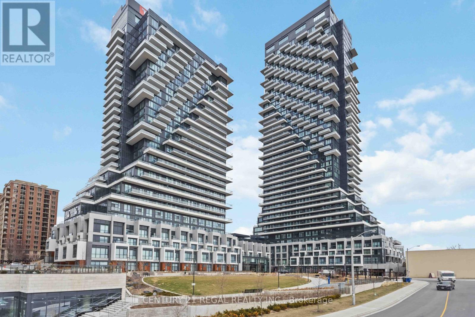 1707 - 30 INN ON THE PARK DRIVE, Toronto, Ontario