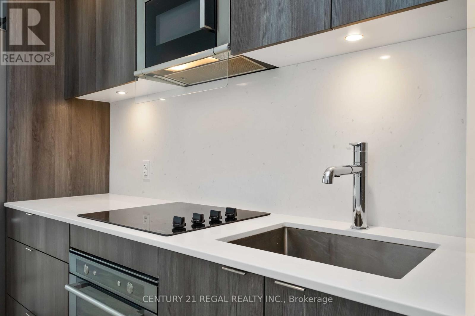 1707 - 30 Inn On The Park Drive, Toronto, Ontario  M3C 0P7 - Photo 10 - C12075283