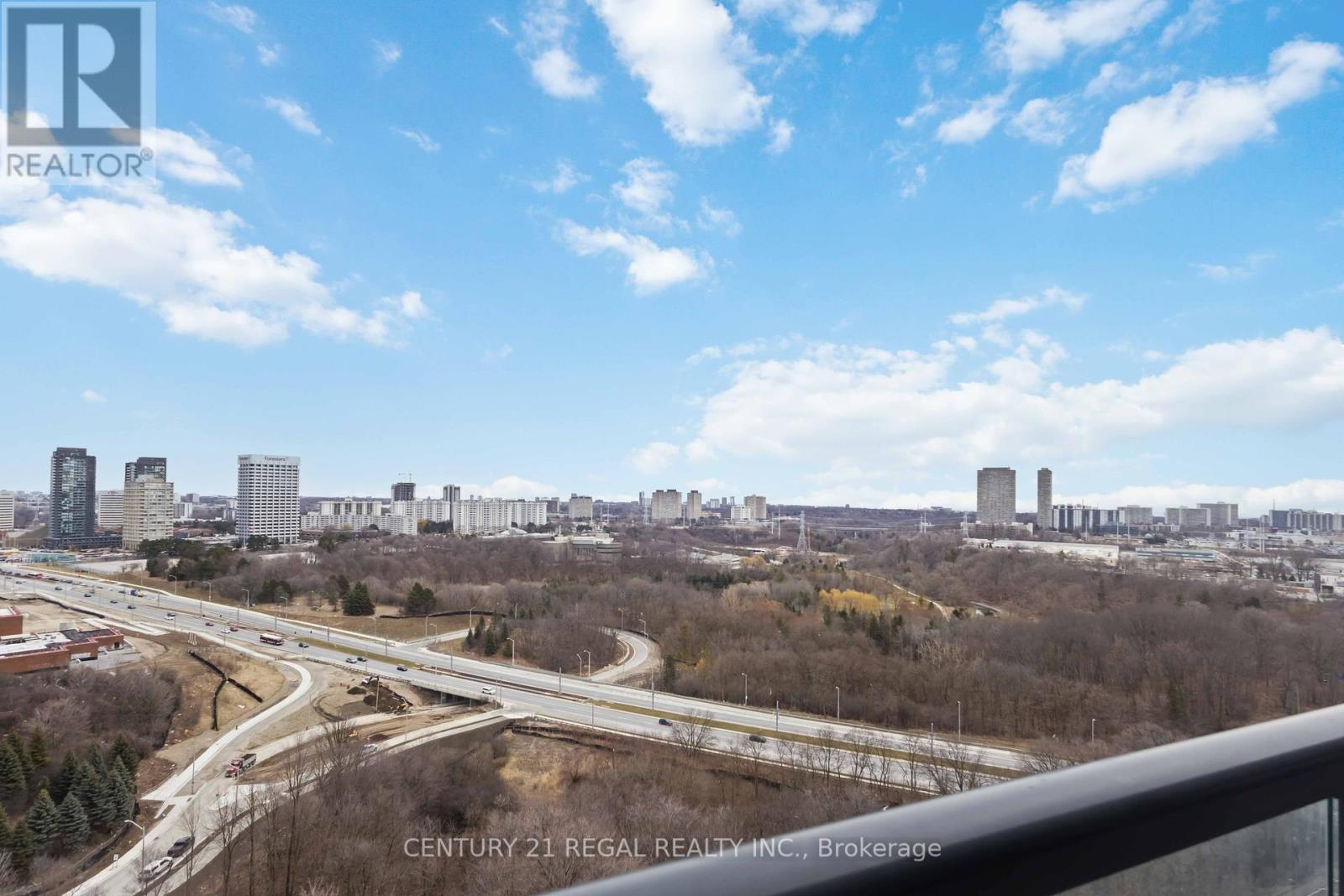 1707 - 30 Inn On The Park Drive, Toronto, Ontario  M3C 0P7 - Photo 24 - C12075283