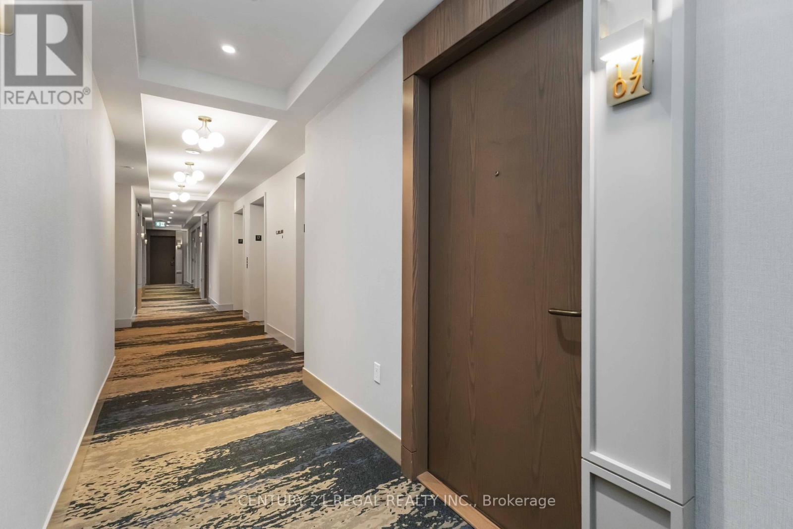 1707 - 30 Inn On The Park Drive, Toronto, Ontario  M3C 0P7 - Photo 3 - C12075283