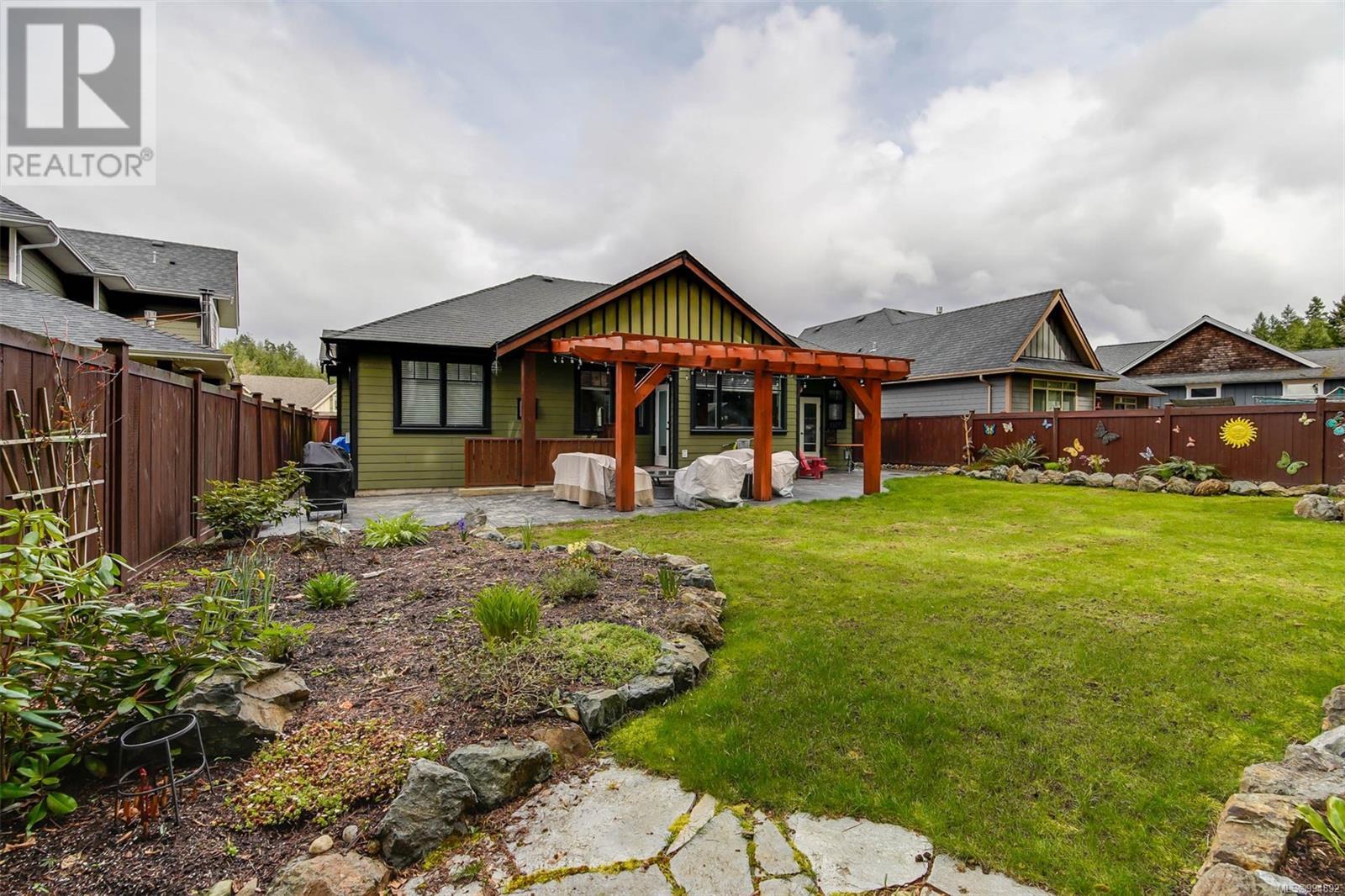 Property at 3348 Waterfern Dr image 4