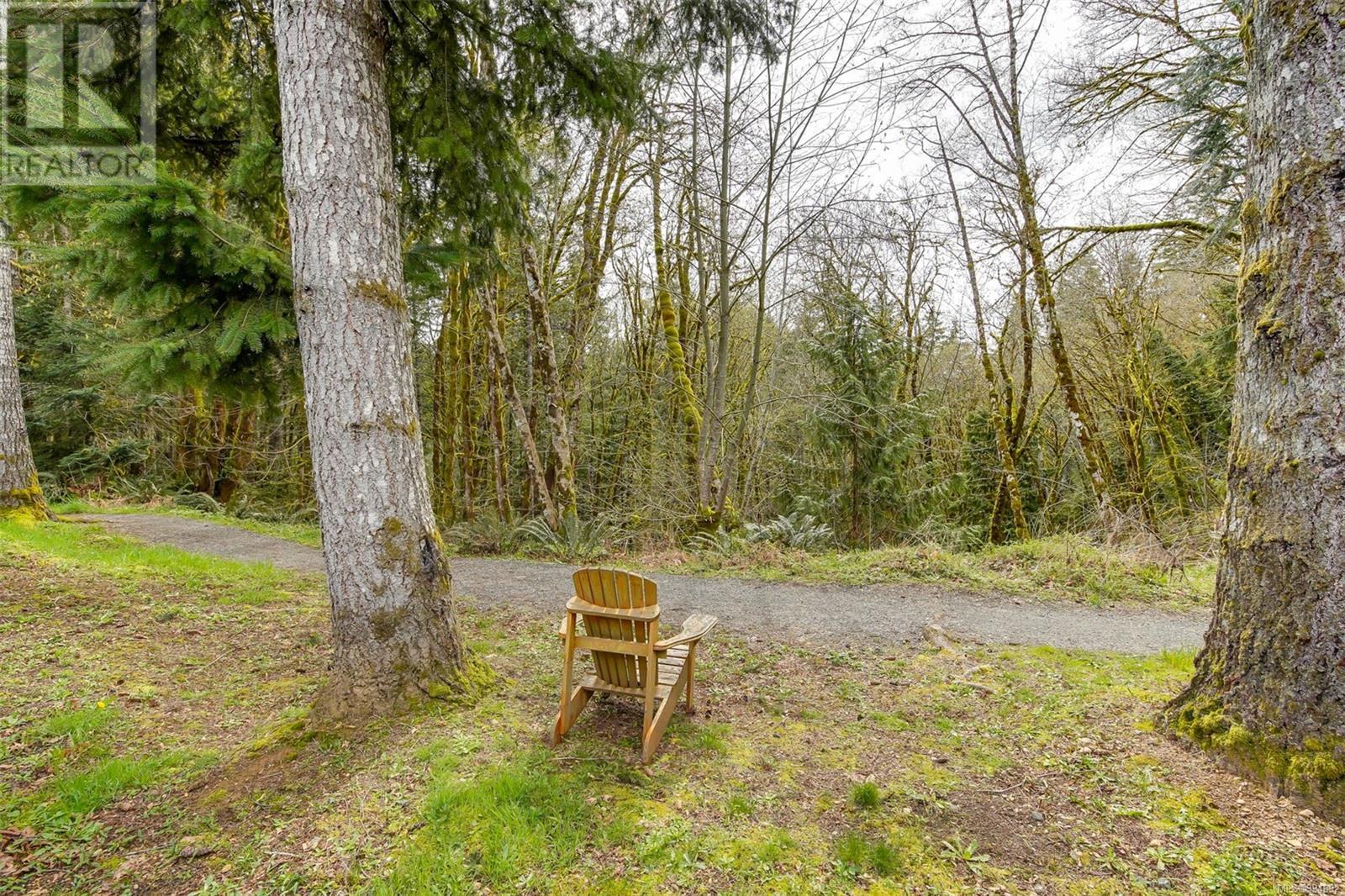 Property at 3348 Waterfern Dr image 5