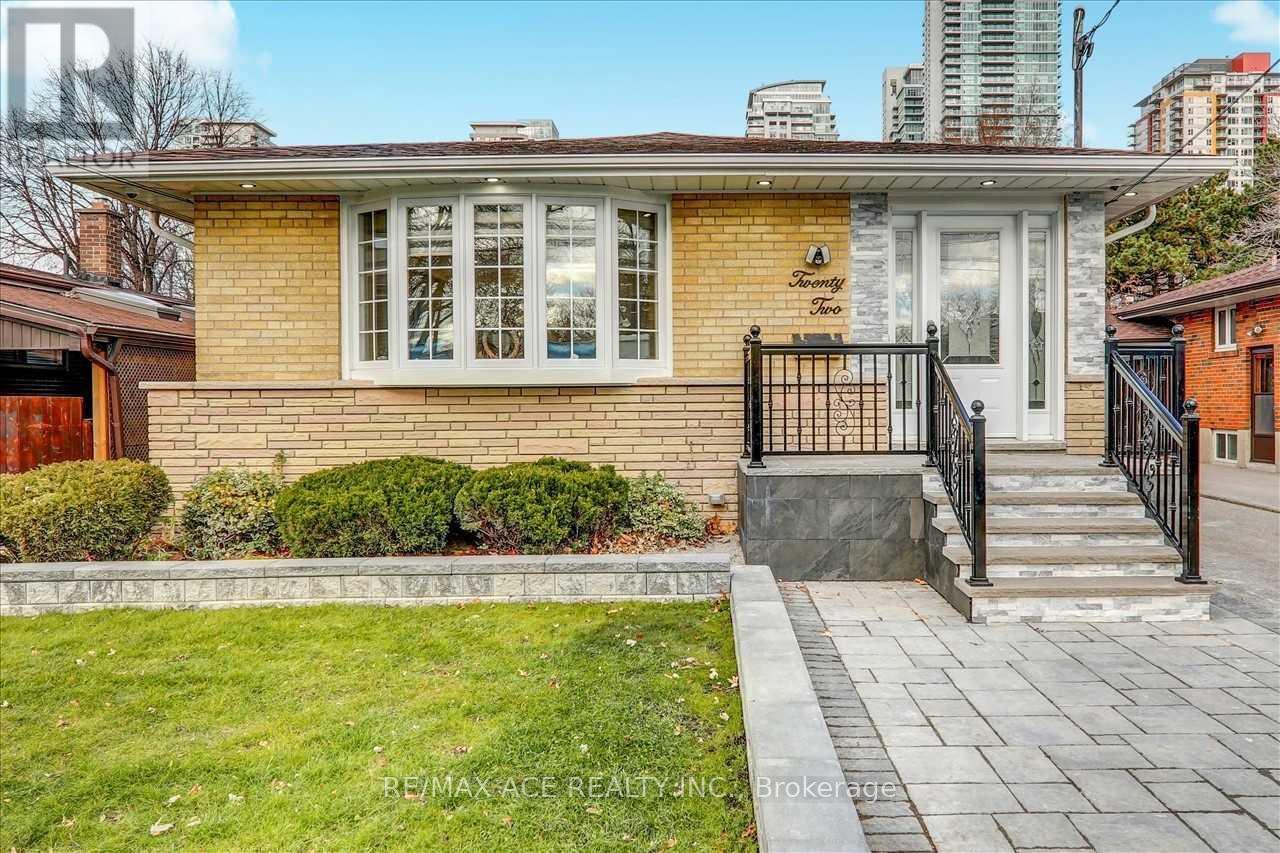 MAIN - 22 ASPENDALE DRIVE, Toronto, Ontario