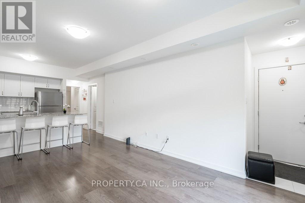230 - 7 Bellcastle Gate, Whitchurch-Stouffville, Ontario  L4A 4T4 - Photo 3 - N12075298