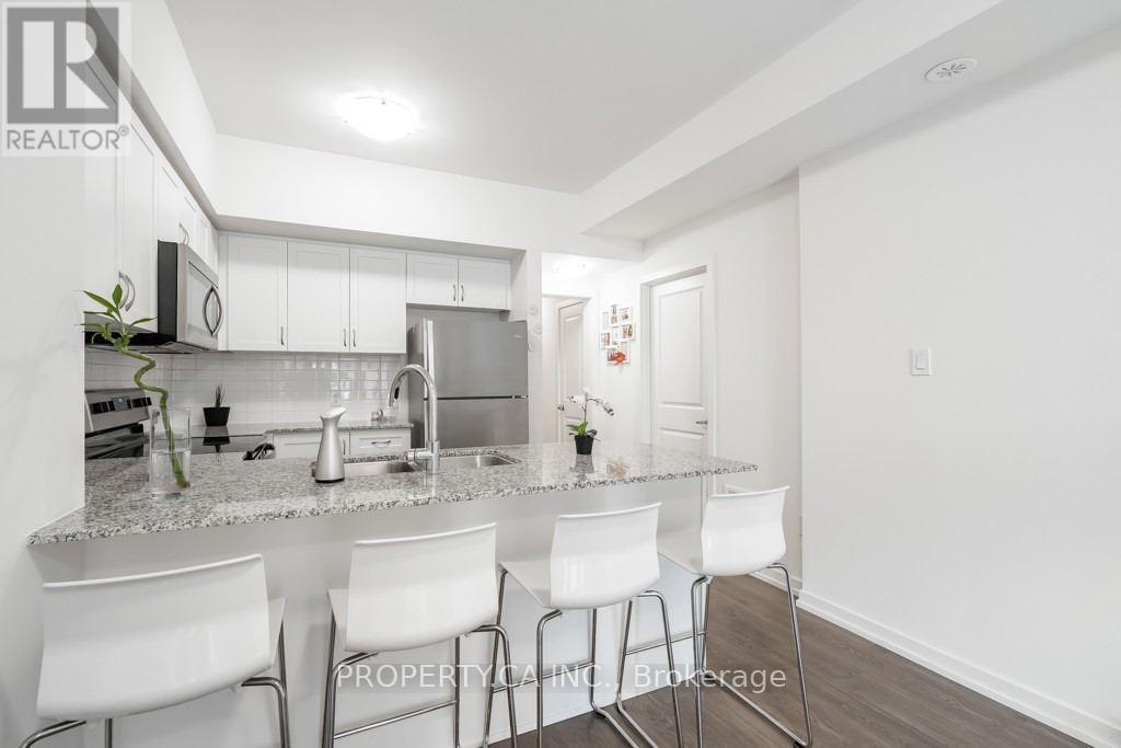 230 - 7 Bellcastle Gate, Whitchurch-Stouffville, Ontario  L4A 4T4 - Photo 8 - N12075298