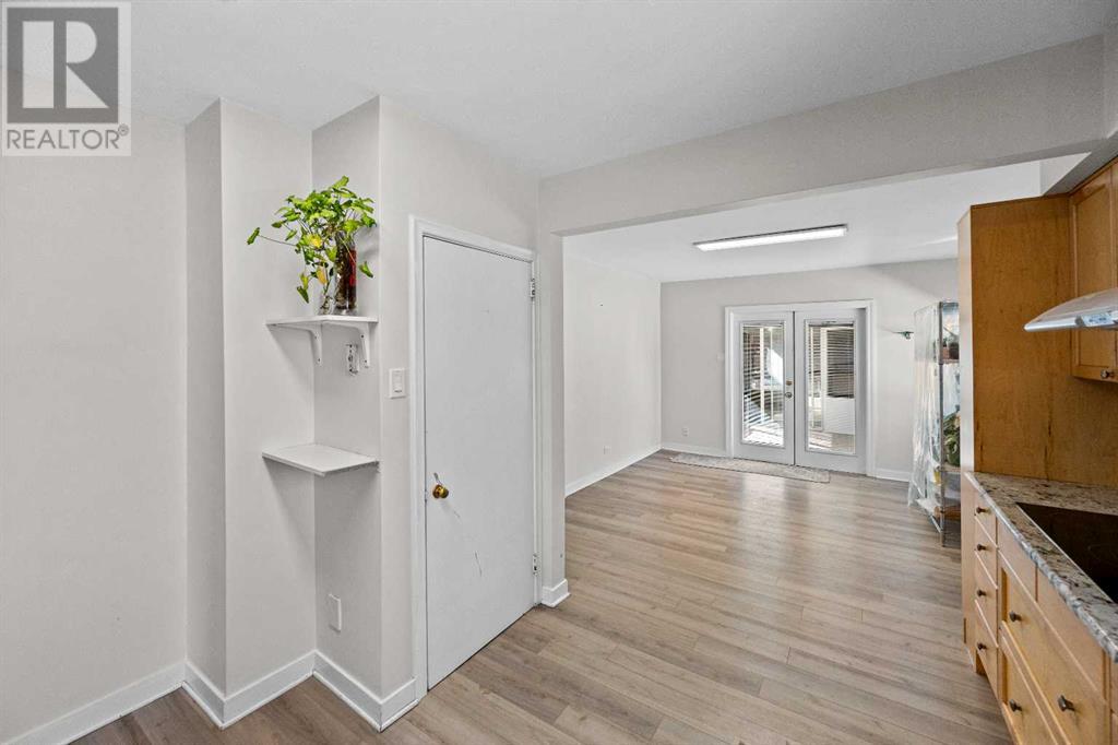 Property at 201 15 Avenue NE image 5