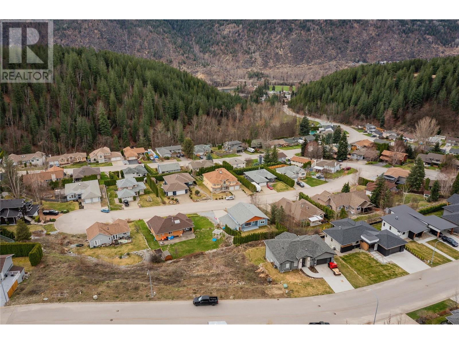 2450 Mcbride Street, Trail, British Columbia  V1R 4N8 - Photo 10 - 10342578