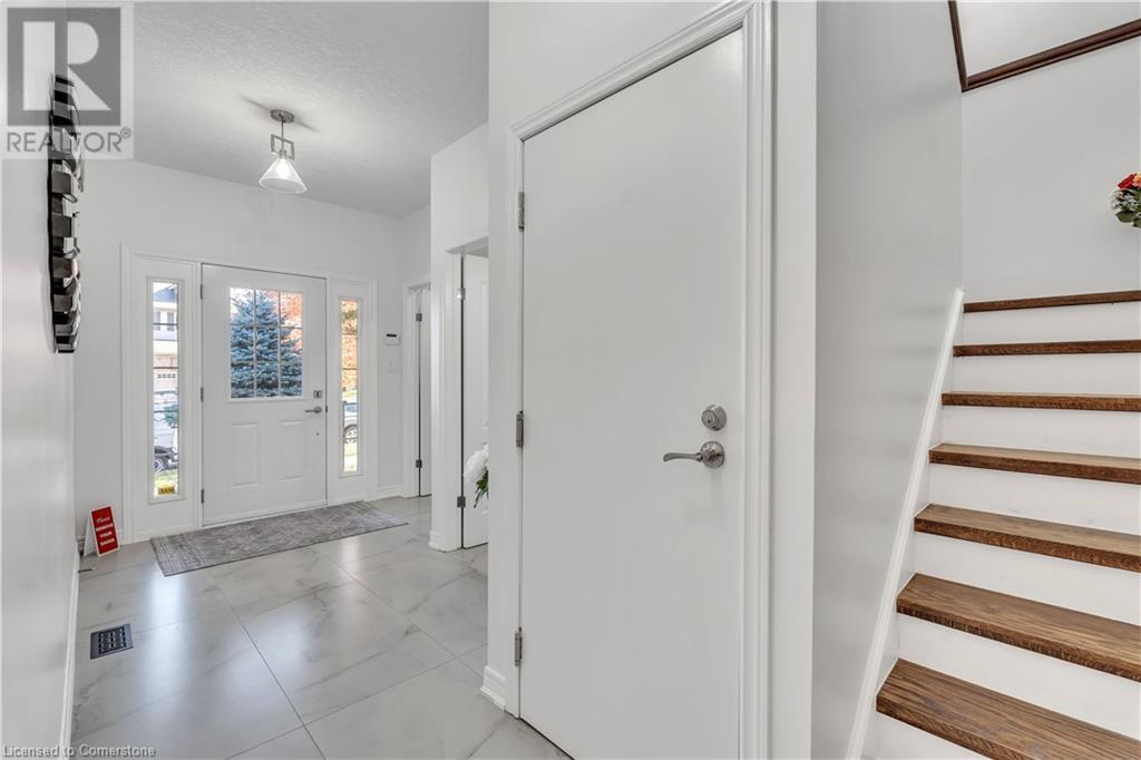 48 Isaiah Drive, Kitchener, Ontario  N2E 0B2 - Photo 7 - 40708406
