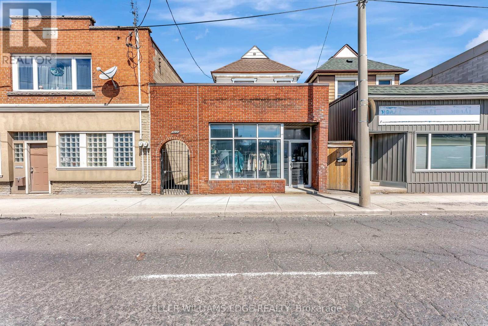 893 Barton Street E, Hamilton (Crown Point), Ontario  L8L 3B8 - Photo 3 - X12075308