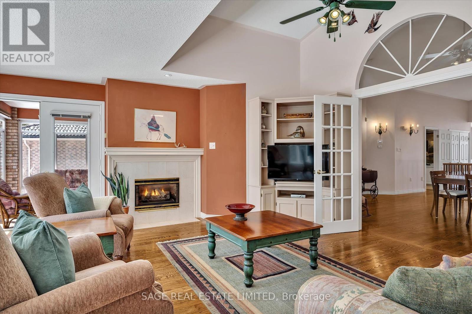 15 Hillview Drive, Kawartha Lakes (Bobcaygeon), Ontario  K0M 1A0 - Photo 11 - X12075343