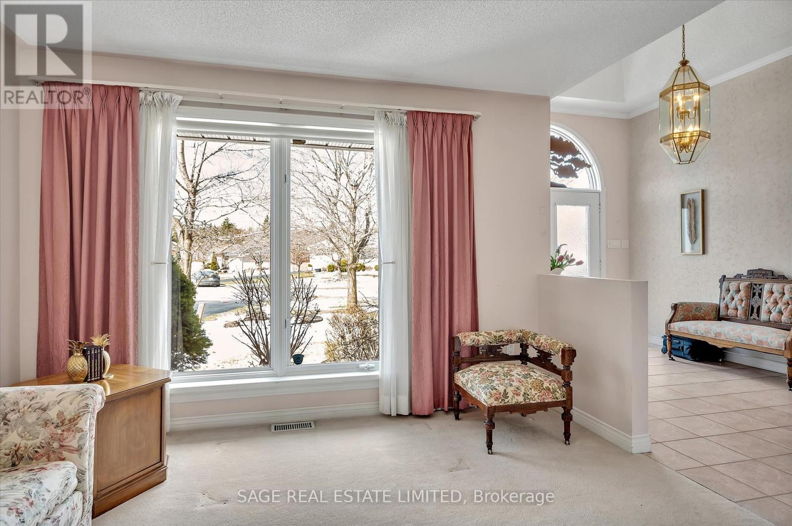 Property at 15 HILLVIEW DRIVE image 5