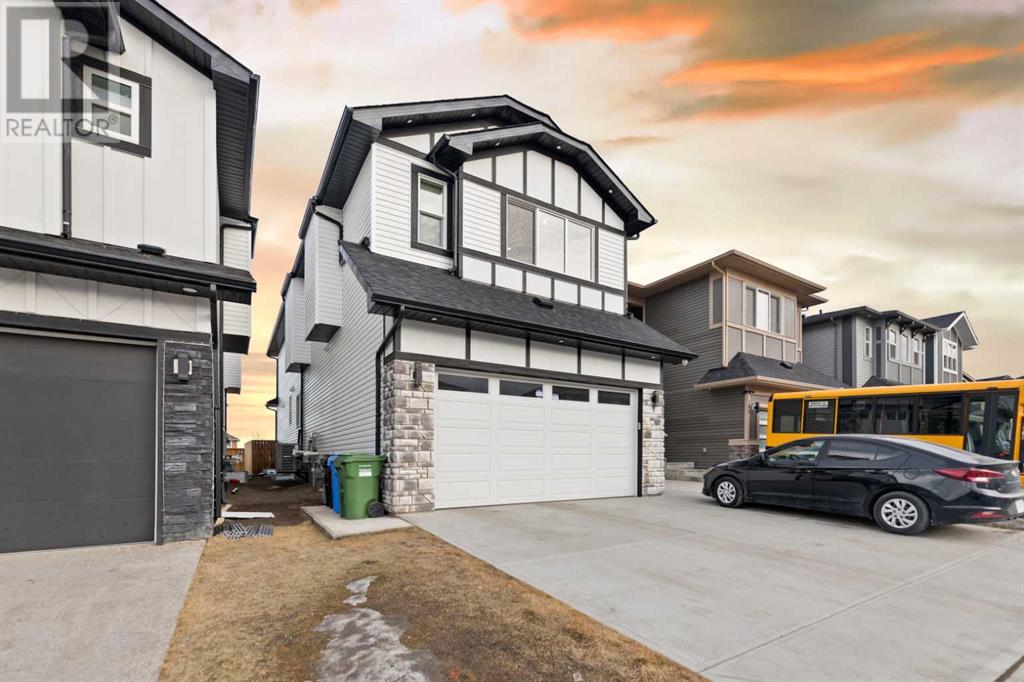 Property at 199 Saddlecrest Grove NE image 4