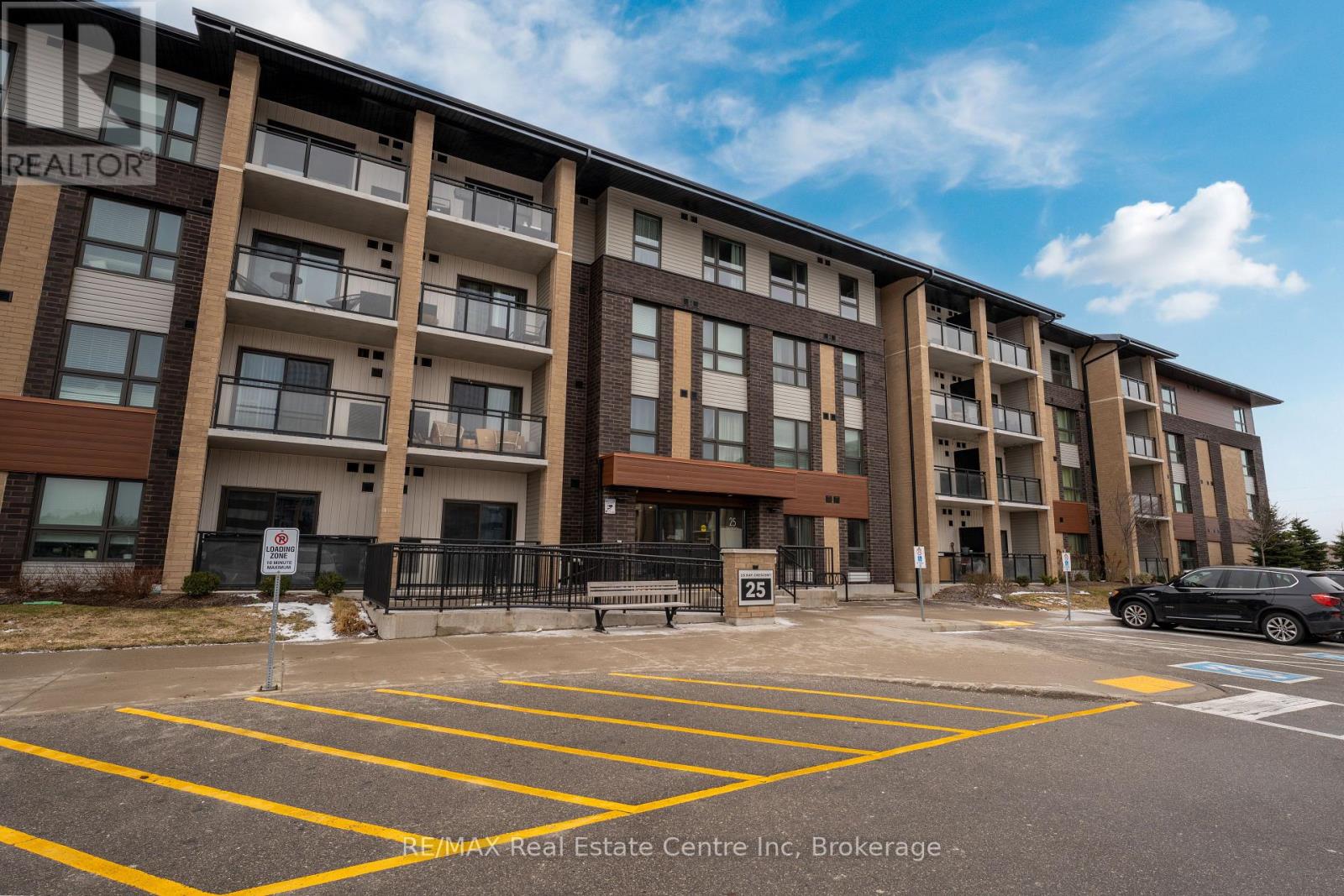 Property at 205 - 25 KAY CRESCENT image 3