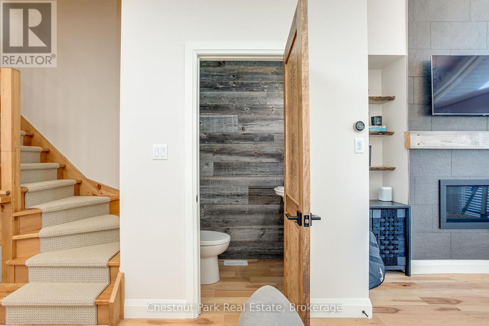 10 - 106 Alpine Springs Court, Blue Mountains, Ontario  L9Y 0T4 - Photo 31 - X12075483