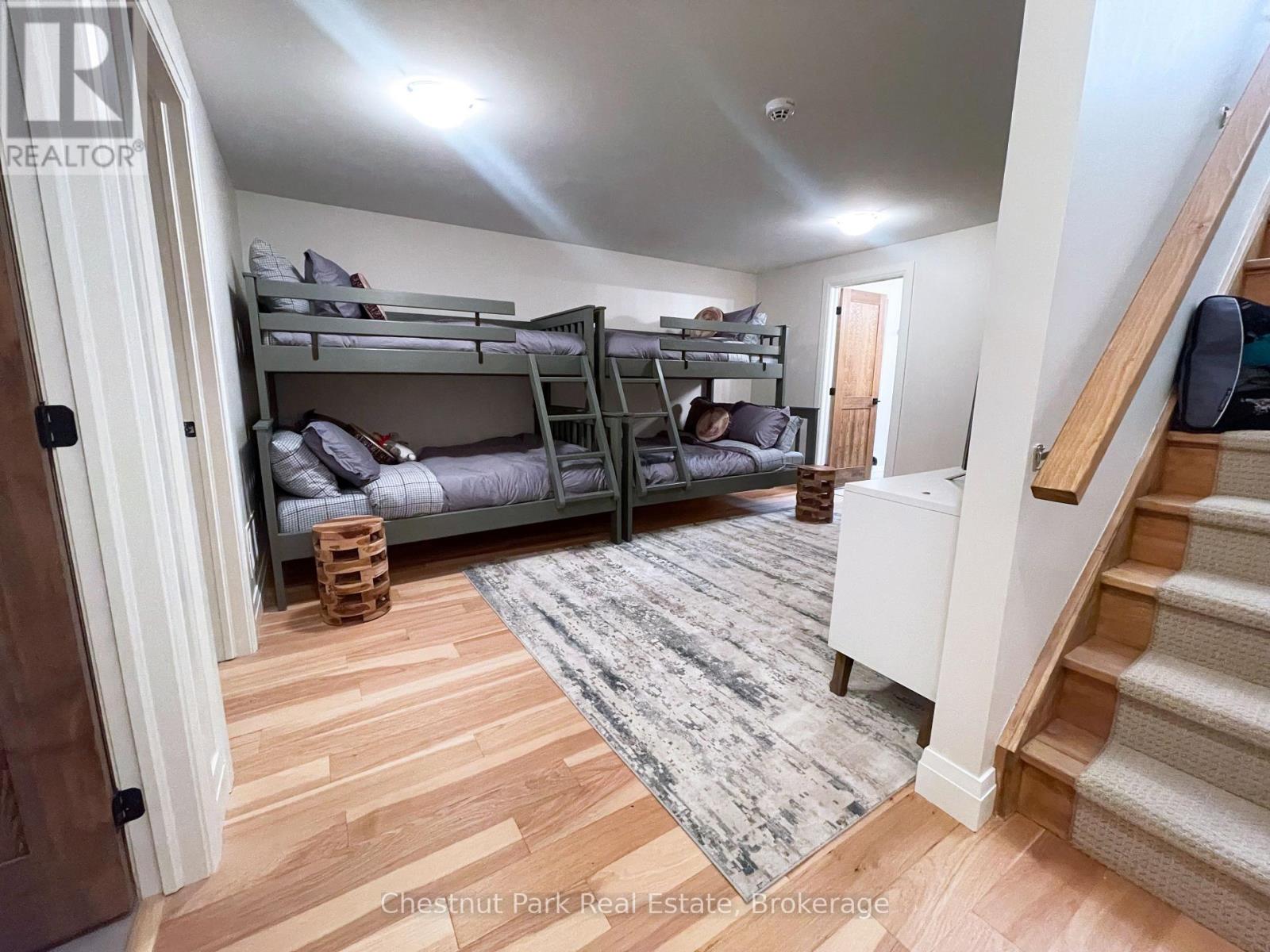10 - 106 Alpine Springs Court, Blue Mountains, Ontario  L9Y 0T4 - Photo 41 - X12075483