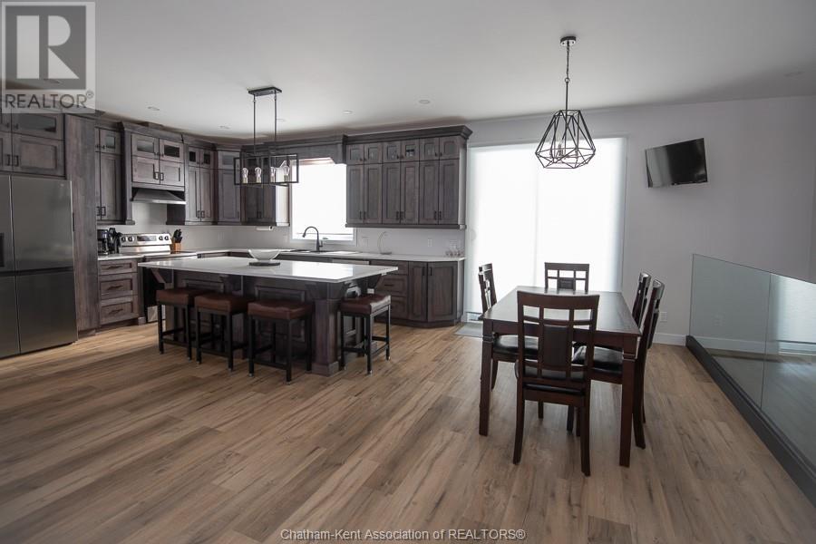 4011 Dufferin Avenue, Wallaceburg, Ontario  N8A 4M7 - Photo 8 - 25001962