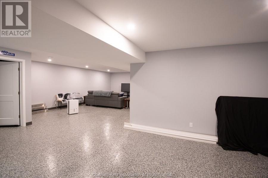 4011 Dufferin Avenue, Wallaceburg, Ontario  N8A 4M7 - Photo 34 - 25001962