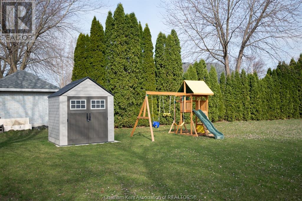 4011 Dufferin Avenue, Wallaceburg, Ontario  N8A 4M7 - Photo 44 - 25001962