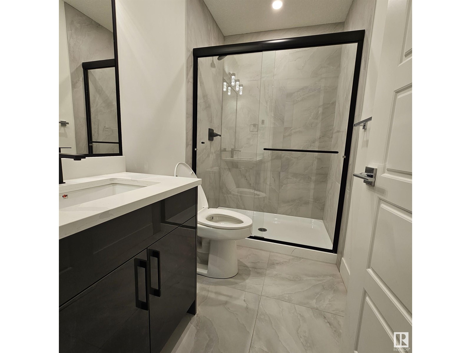 Property at 2532 210 ST NW image 4