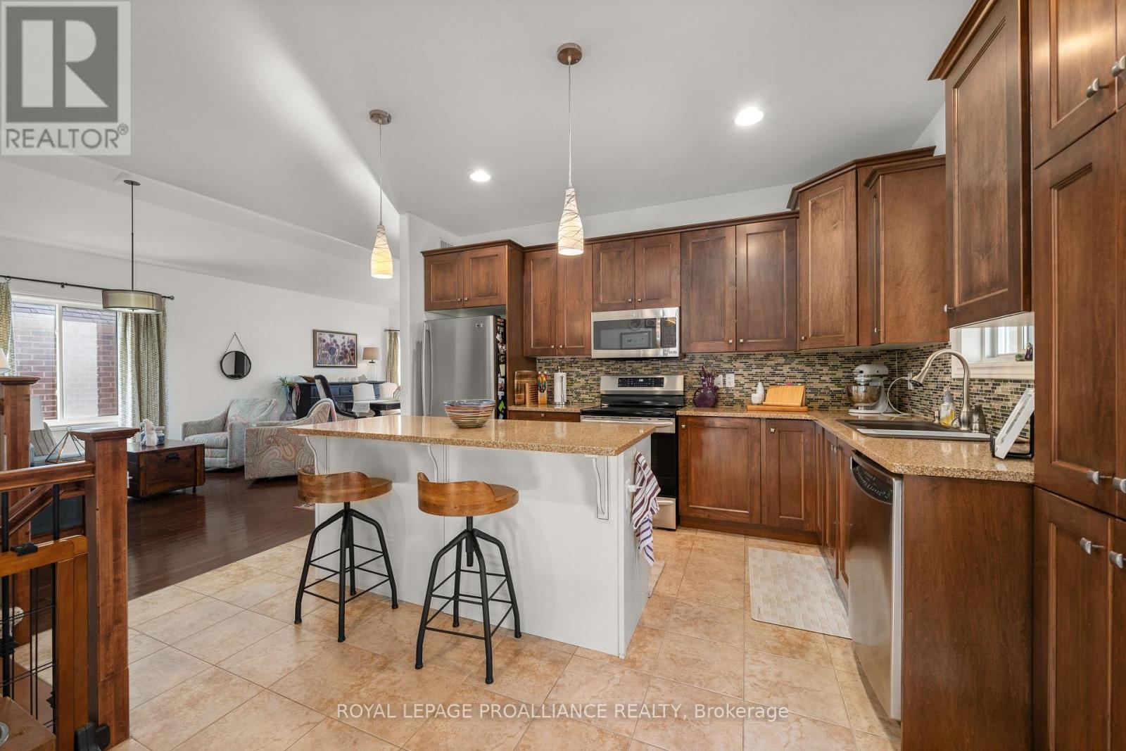 18 Mcdougall Drive, Belleville, Ontario  K8N 4Z5 - Photo 8 - X12017469