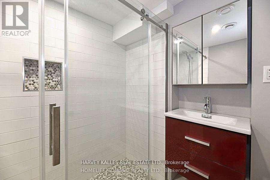 21 King High Avenue, Toronto, Ontario  M3H 3A8 - Photo 14 - C12075402
