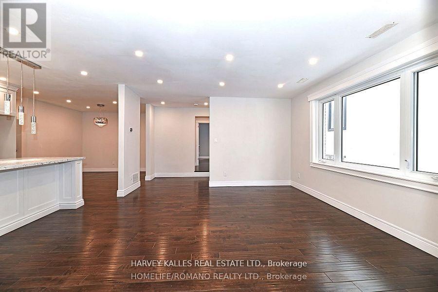 21 King High Avenue, Toronto, Ontario  M3H 3A8 - Photo 7 - C12075402