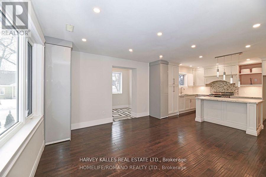 21 King High Avenue, Toronto, Ontario  M3H 3A8 - Photo 8 - C12075402