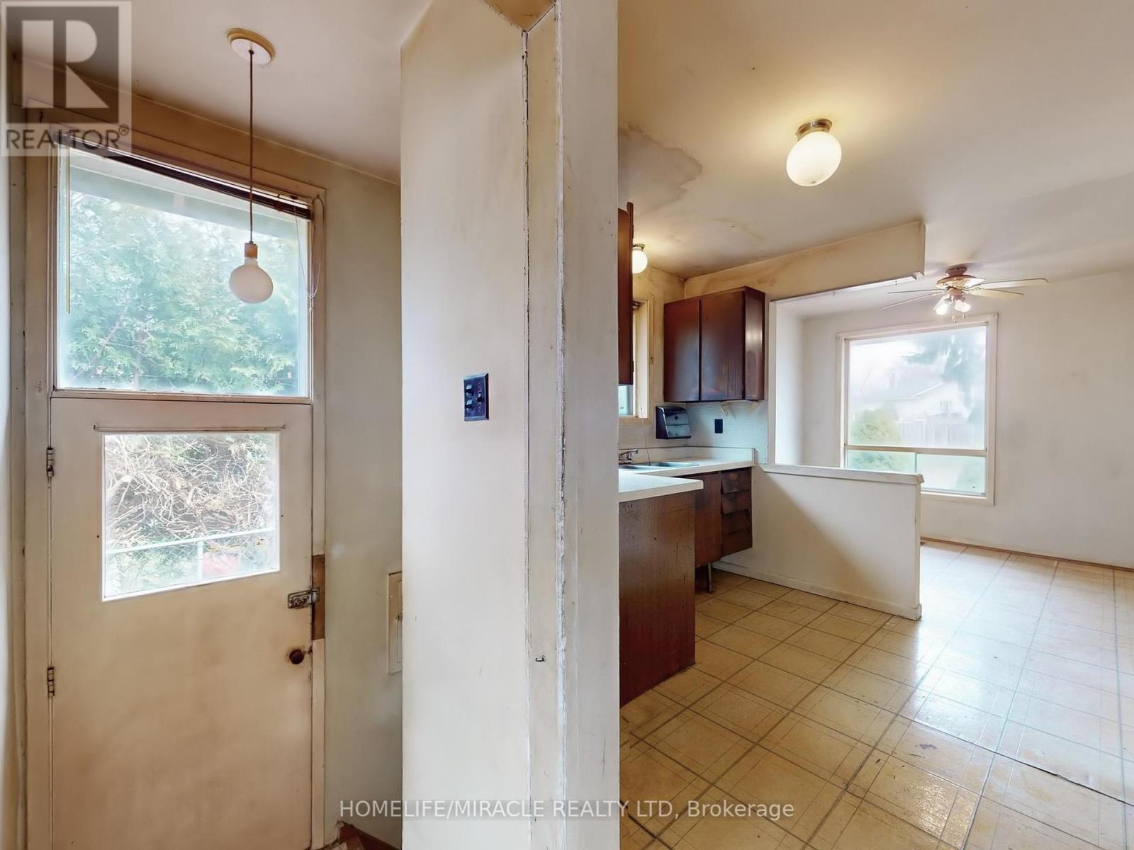 912 Reytan Boulevard, Pickering, Ontario  L1W 1Y7 - Photo 15 - E12075442