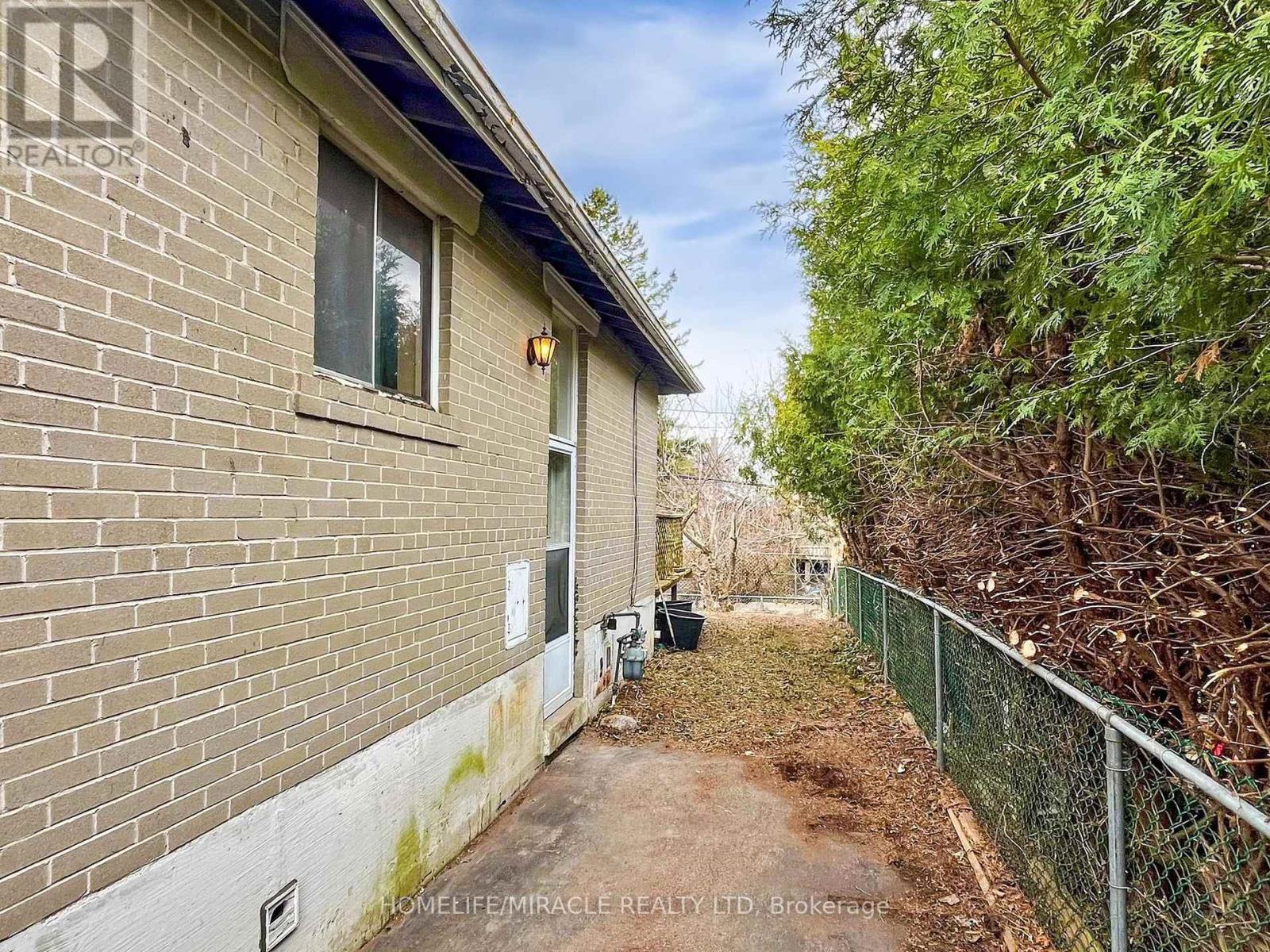 912 Reytan Boulevard, Pickering, Ontario  L1W 1Y7 - Photo 32 - E12075442