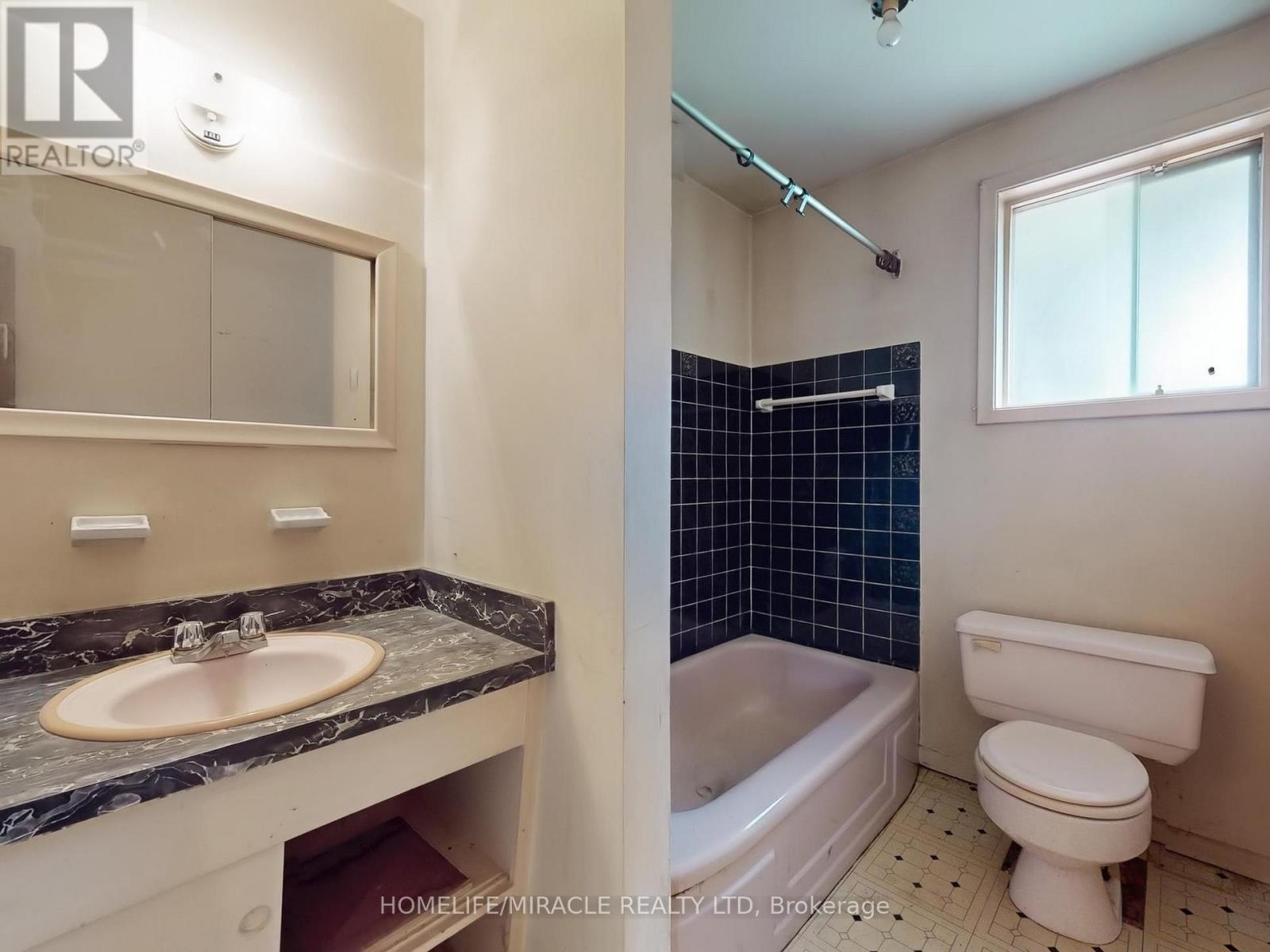912 Reytan Boulevard, Pickering, Ontario  L1W 1Y7 - Photo 48 - E12075442