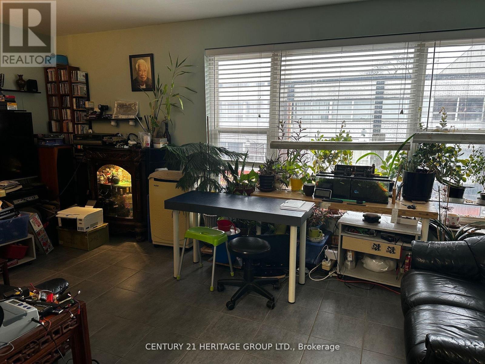 612 Gerrard Street E, Toronto, Ontario  M4M 1Y3 - Photo 5 - E12075450