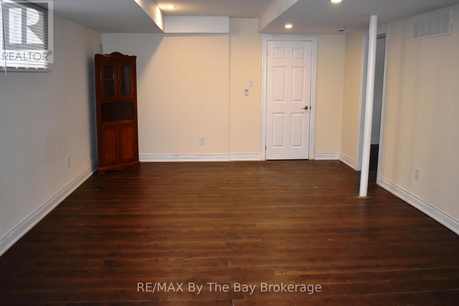 Lower Level - 38 Downer Crescent, Wasaga Beach, Ontario  L9Z 1C3 - Photo 2 - S12075516