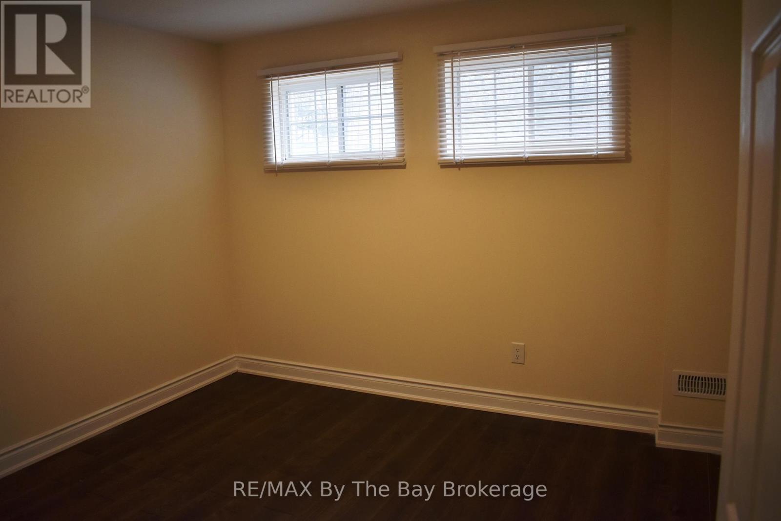 Lower Level - 38 Downer Crescent, Wasaga Beach, Ontario  L9Z 1C3 - Photo 5 - S12075516
