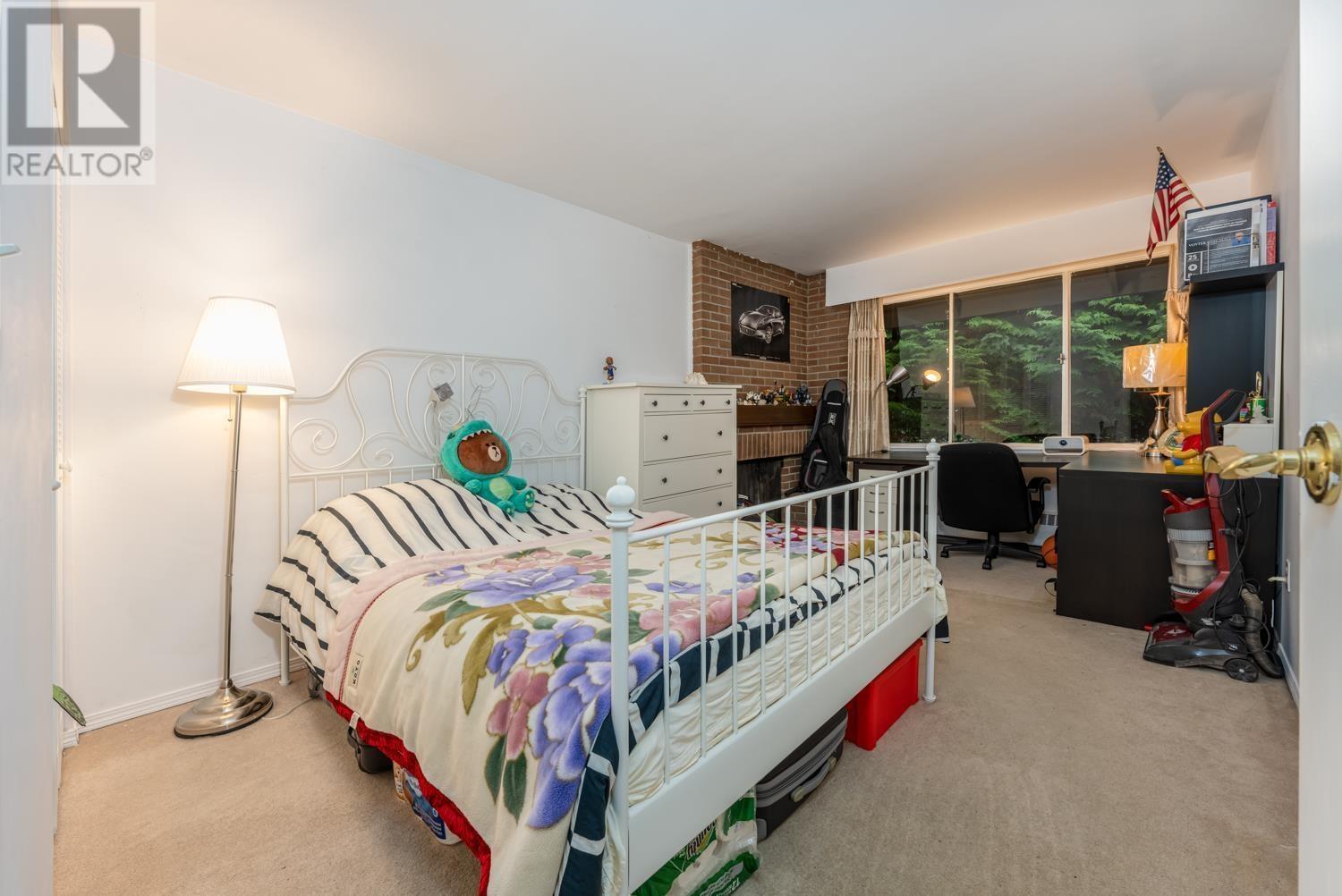 312 235 Keith Road, West Vancouver, British Columbia  V7T 1L5 - Photo 11 - R2989067