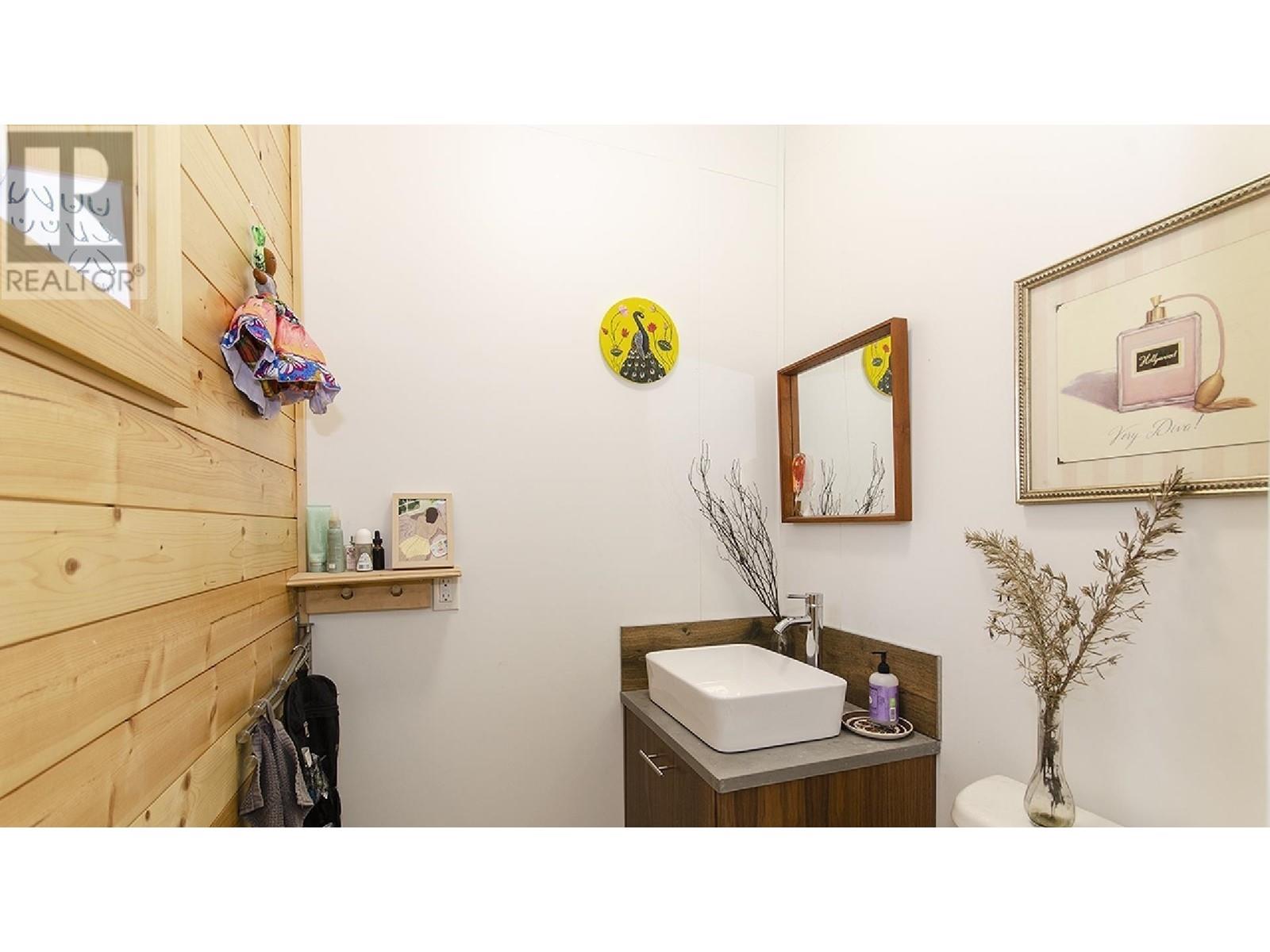 6 Brighton Beach, North Vancouver, British Columbia  V0V 0V0 - Photo 11 - R2989022