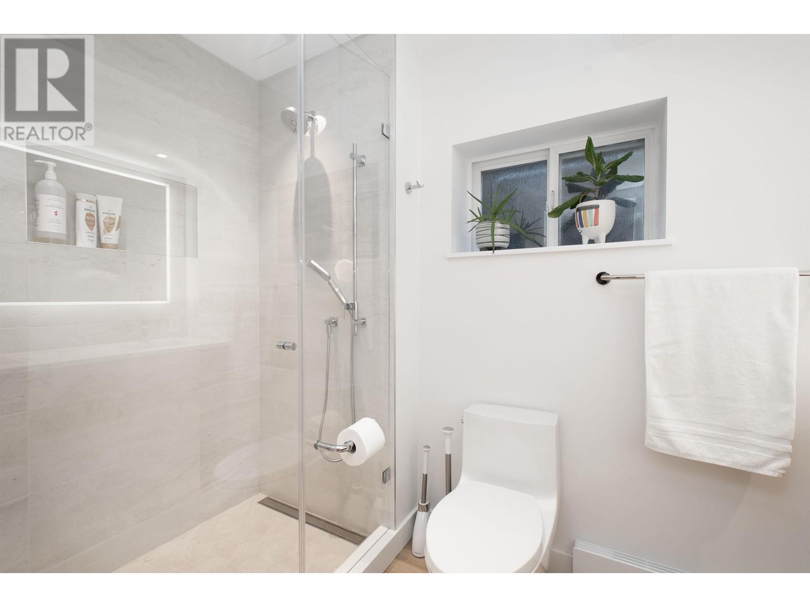 4350 Ruth Crescent, North Vancouver, British Columbia  V7K 2M9 - Photo 27 - R2989046