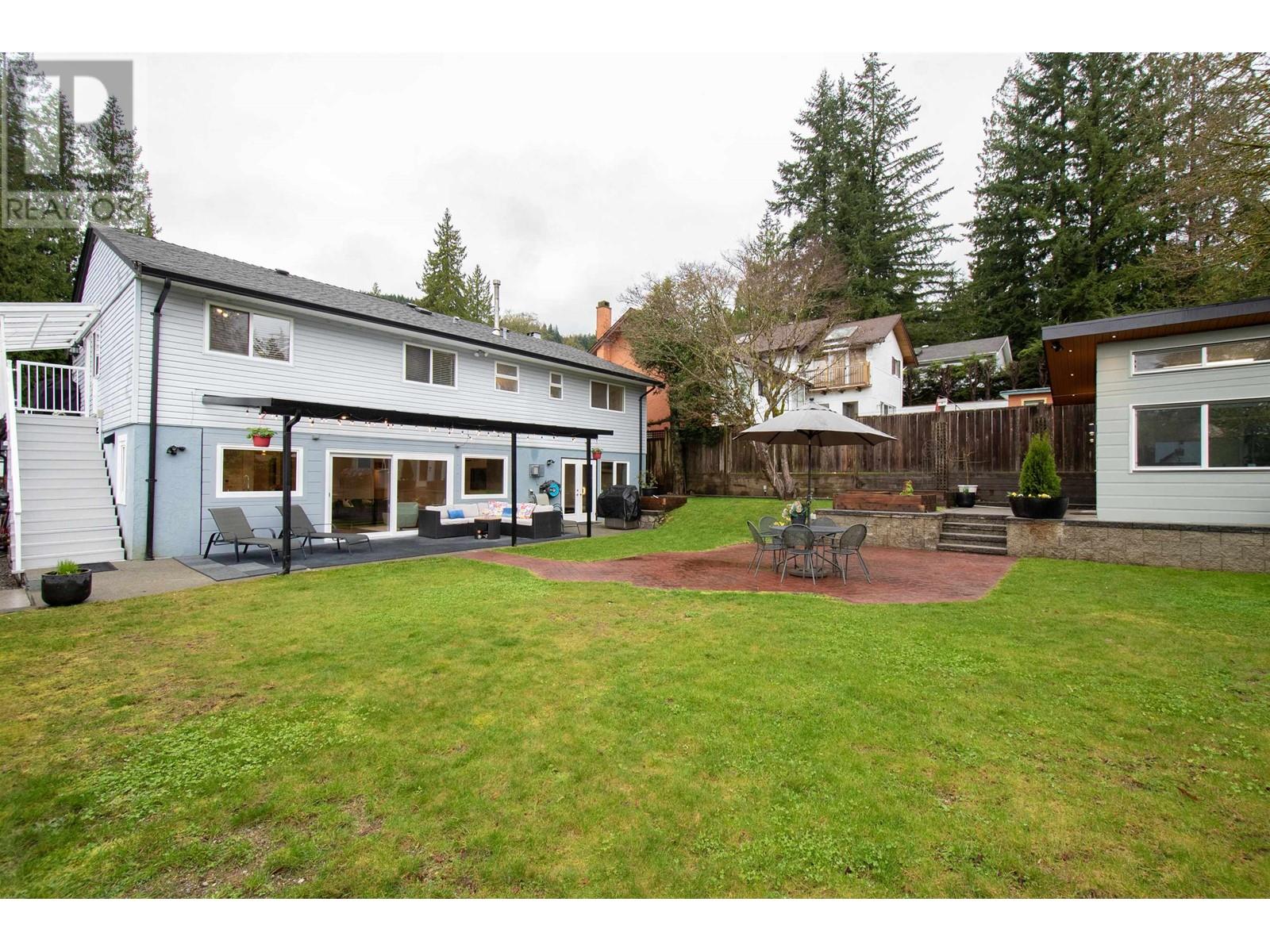 4350 Ruth Crescent, North Vancouver, British Columbia  V7K 2M9 - Photo 33 - R2989046