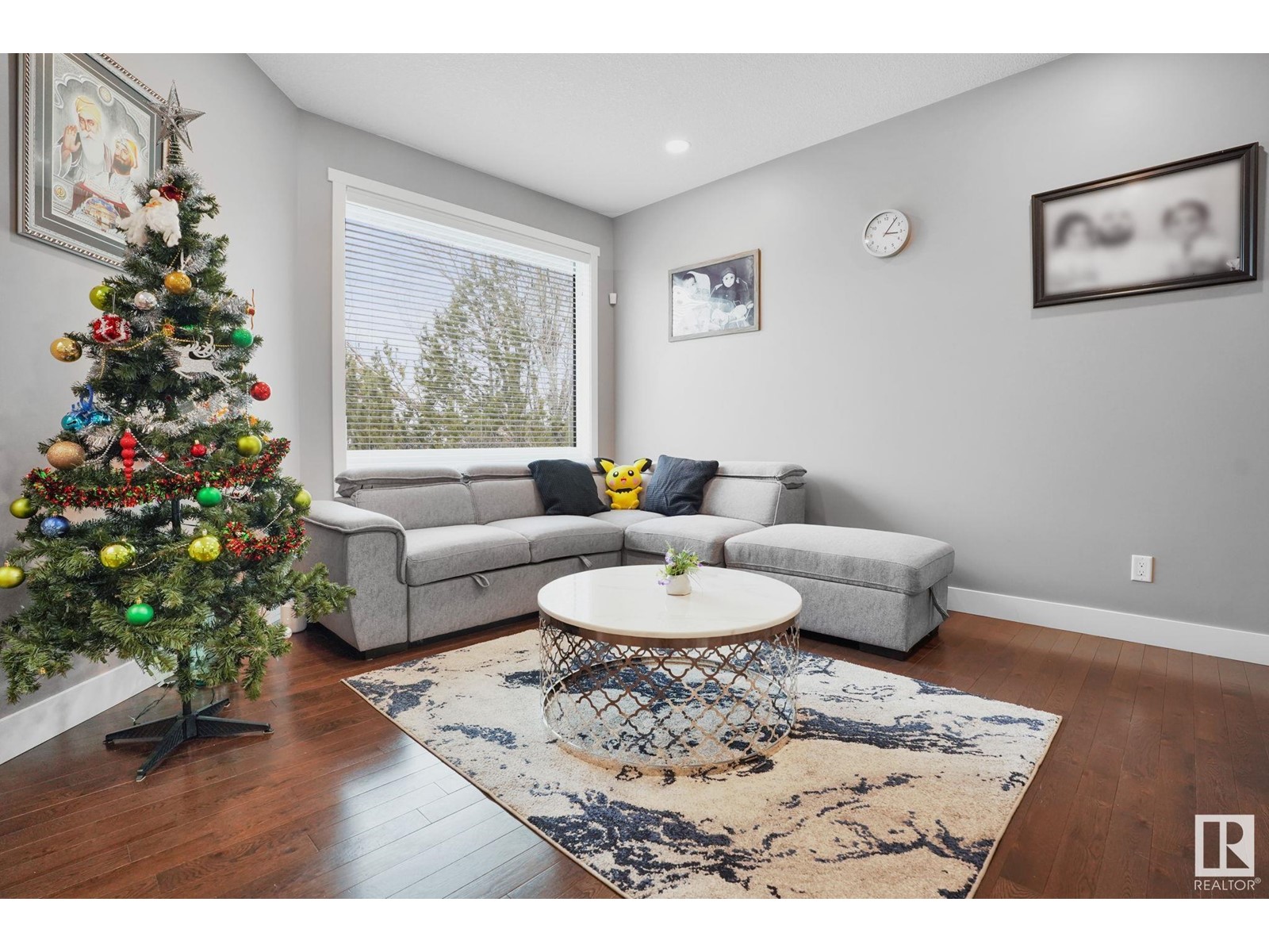 Property at 3747 30 ST NW image 4
