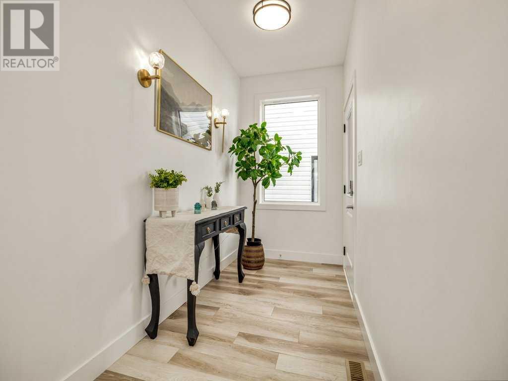 Property at 2601 45 Street S image 4