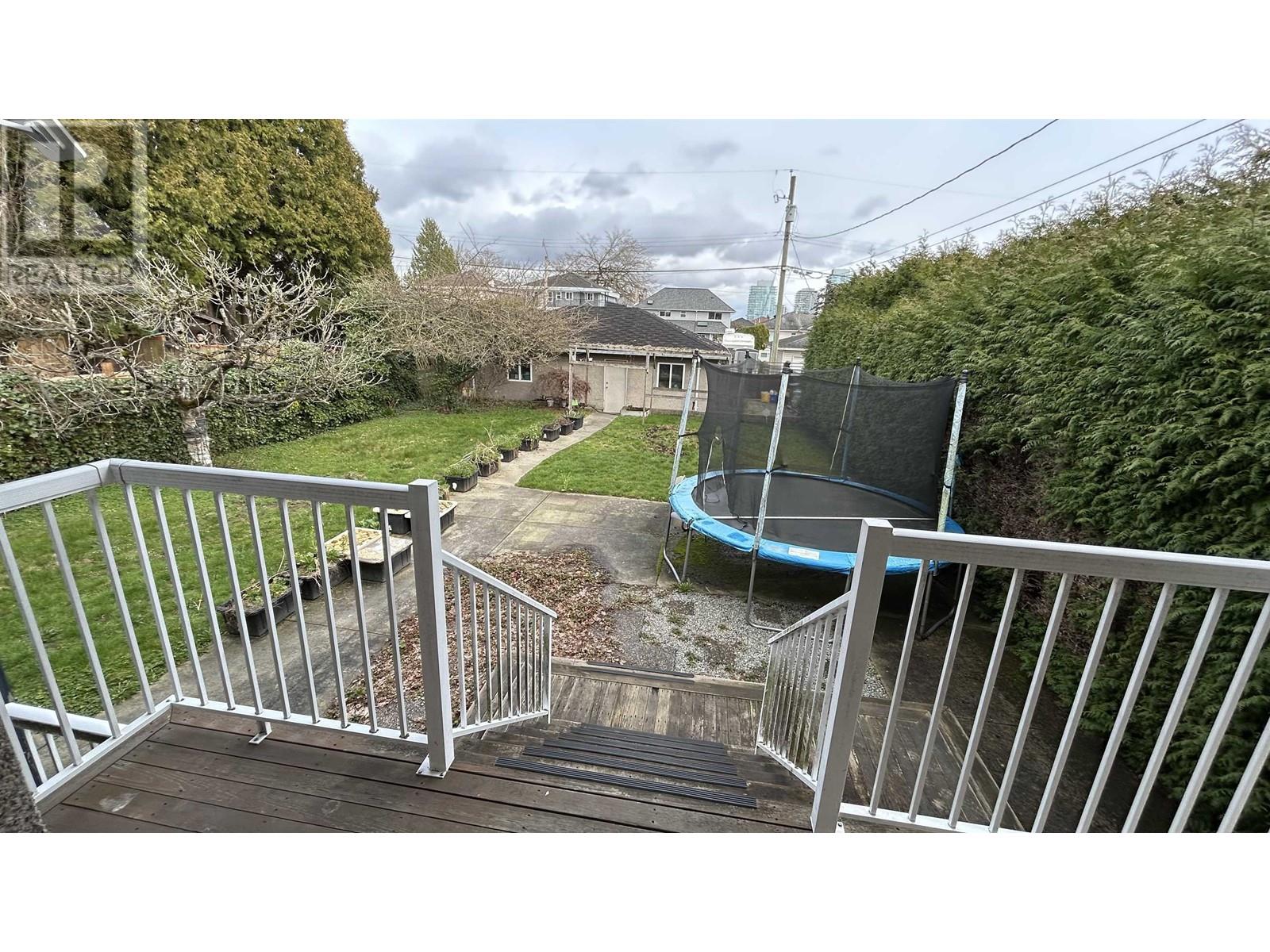 Listing Picture 23 of 24 : 8090 LAUREL STREET, Vancouver / 溫哥華 - 魯藝地產 Yvonne Lu Group - MLS Medallion Club Member