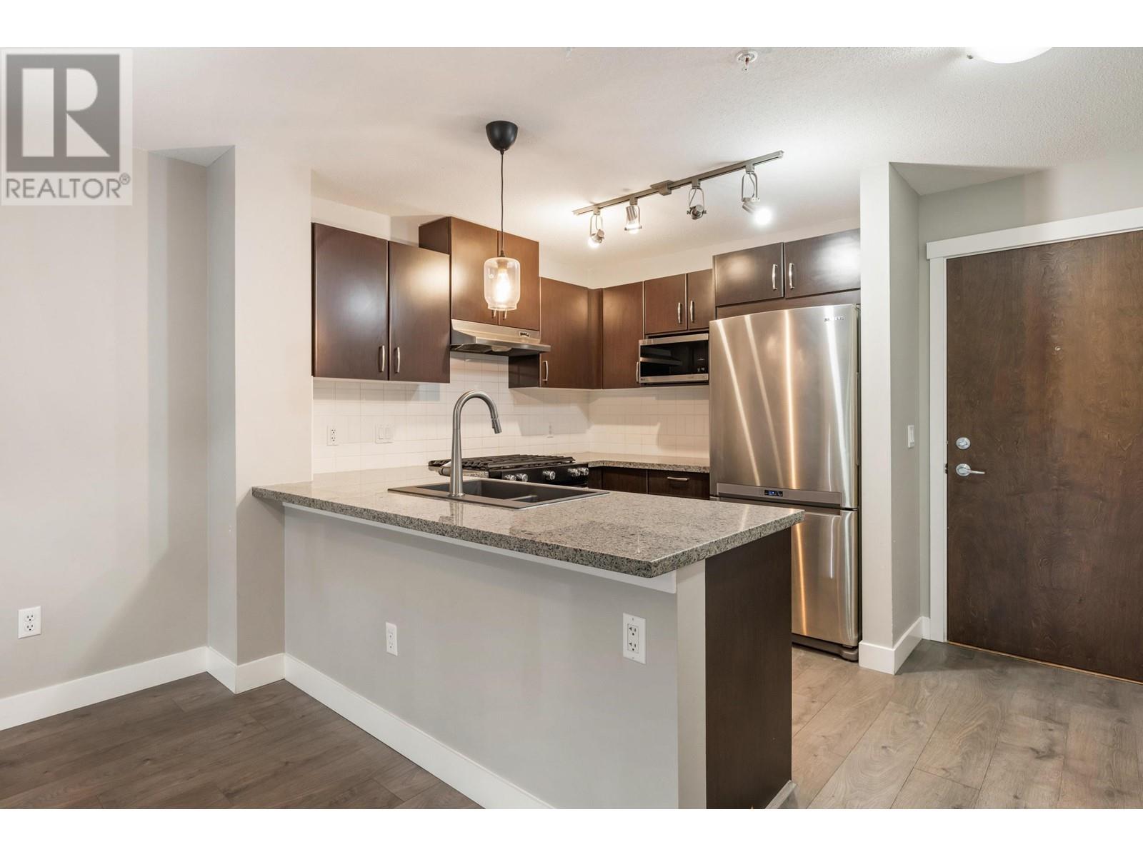 318 3110 Dayanee Springs Boulevard, Coquitlam, British Columbia  V3E 0B4 - Photo 7 - R2988278